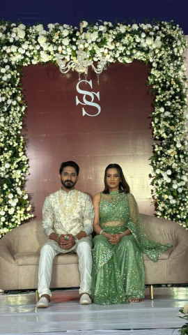 BRIDE AND GROOM ROYAL EVENT
